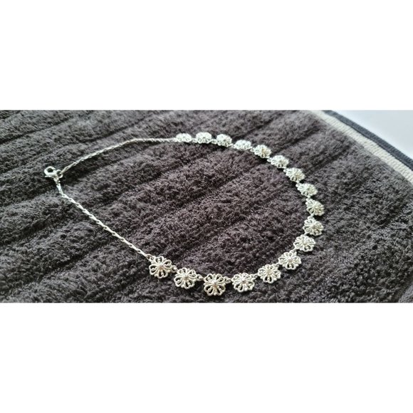 Avon elegant choker - Picture 5 of 5